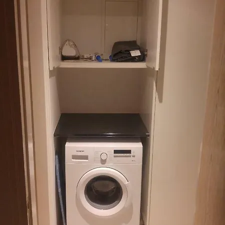Downtown Apartment *